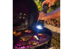 Moulin à poivre manuel Peugeot spécial barbecue avec éclairage 30cm