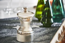 Moulin à poivre manuel Peugeot Mignonnette en métal argenté 10cm