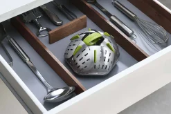 Panier vapeur pliable et anti-rayures Joseph Joseph Bloom Steel vert et inox