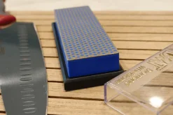 Pierre à aiguiser diamant DMT Diamond Whetstone bleu à grain grossier 325 + boitier