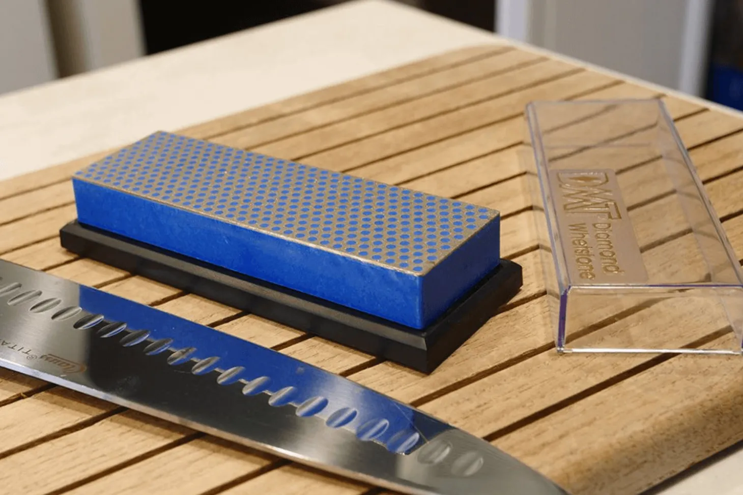 Pierre à aiguiser diamant DMT Diamond Whetstone bleu à grain grossier 325 + boitier