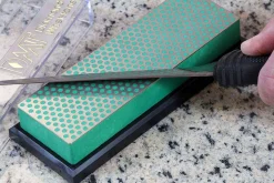 Pierre à aiguiser diamant DMT grain extra fin vert