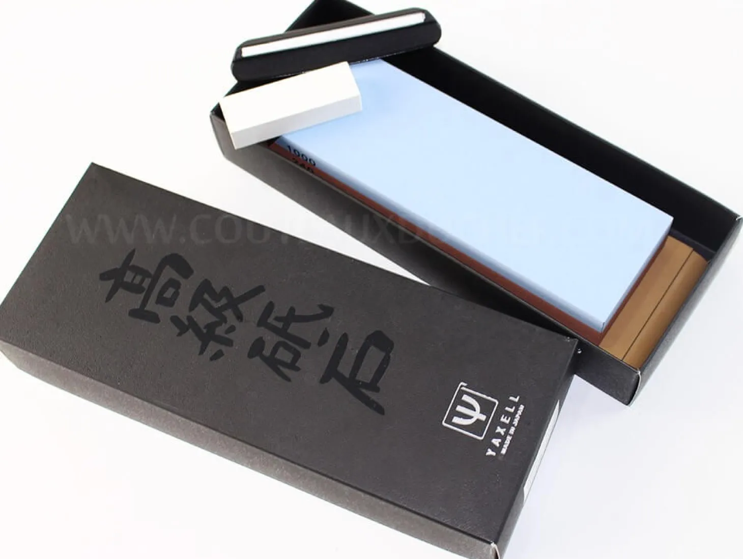 Pierre à aiguiser japonaise Yaxell grains 240/1000 + 3 accessoires