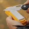 Pierre naturelle d'Arkansas Smith's 102 x 25mm grain fin + coffret support
