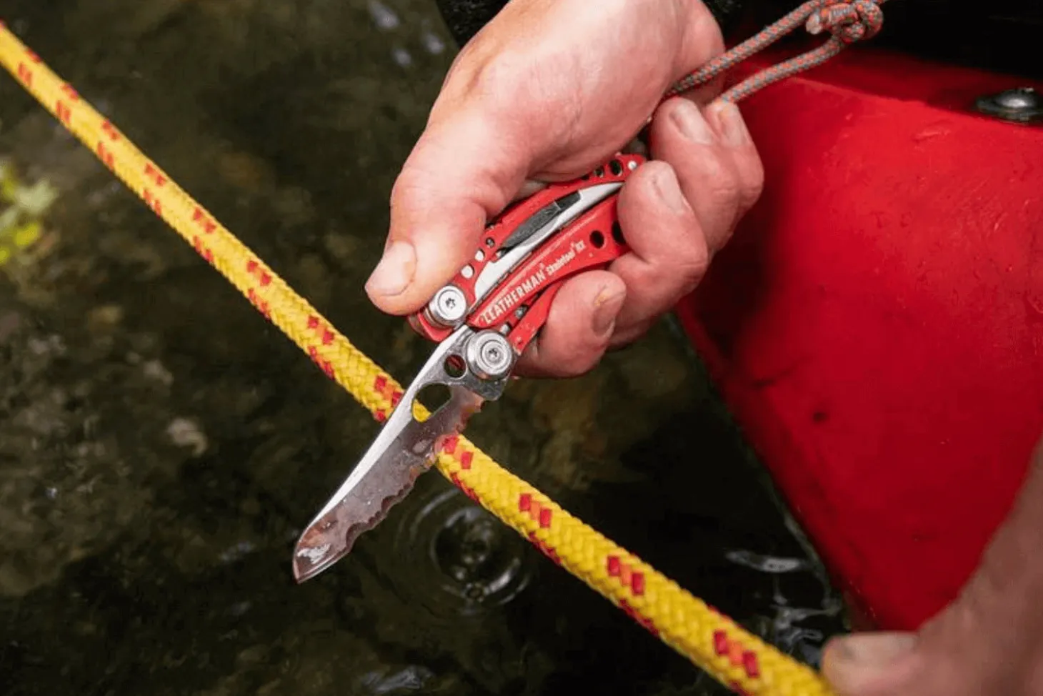 Pince multifonction Leatherman Skeletool RX rouge 832310 7 fonctions