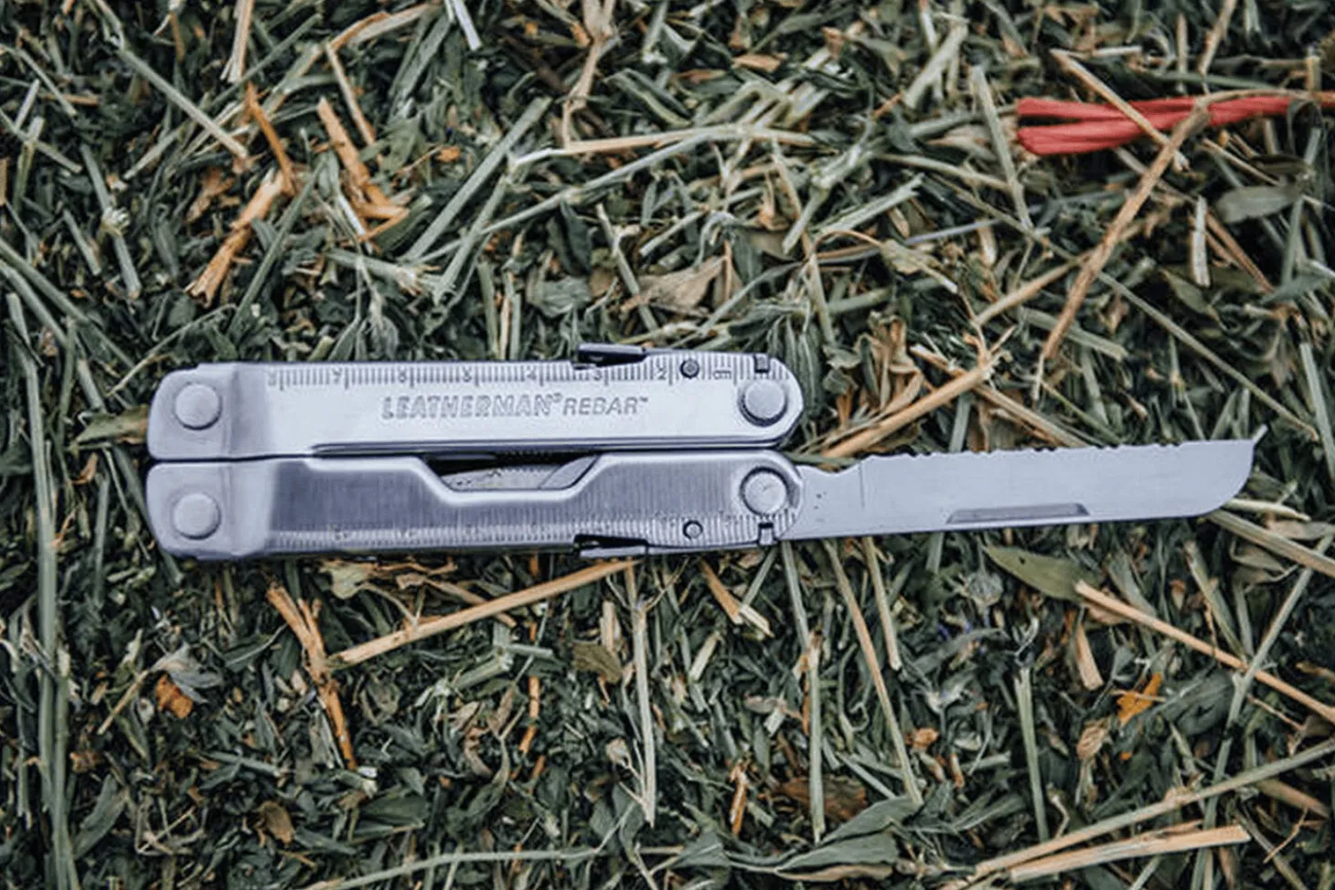 Pince multifonction Leatherman Rebar 831557 17 fonctions + étui en nylon