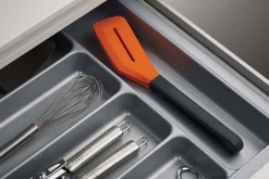 Pince spatule Joseph Joseph Turner Tongs 30cm en silicone gris et orange