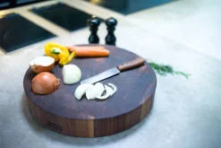 Planche à découper ronde Boos Blocks Gourmet en noyer noir Ø46x7.5cm