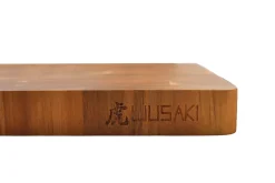 Planche à découper Wusaki bois d'acacia damier pieds antidérapants 40 x 28,5 x 2,5cm