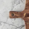 Planche à découper Wusaki en bois d'acacia damier avec poignée 41 x 22 x 2cm