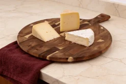 Planche à découper Wusaki ronde en acacia 42,5 x 32 x 1,8cm