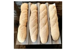 Plaque perforée pour 4 baguettes ou tuiles en acier