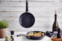 Poêle à frire antiadhérente Beka Kuro en aluminium noir 24cm