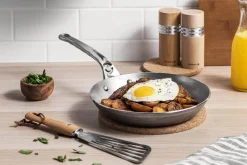 Poêle ronde De Buyer Mineral B Pro 20cm en acier et poignée en fonte d'inox