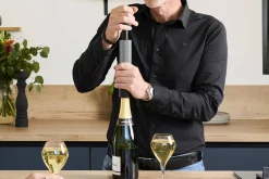 Pompe de Conservation Peugeot Line Preserve Duo double fonction vin & effervescent + 3 bouchons