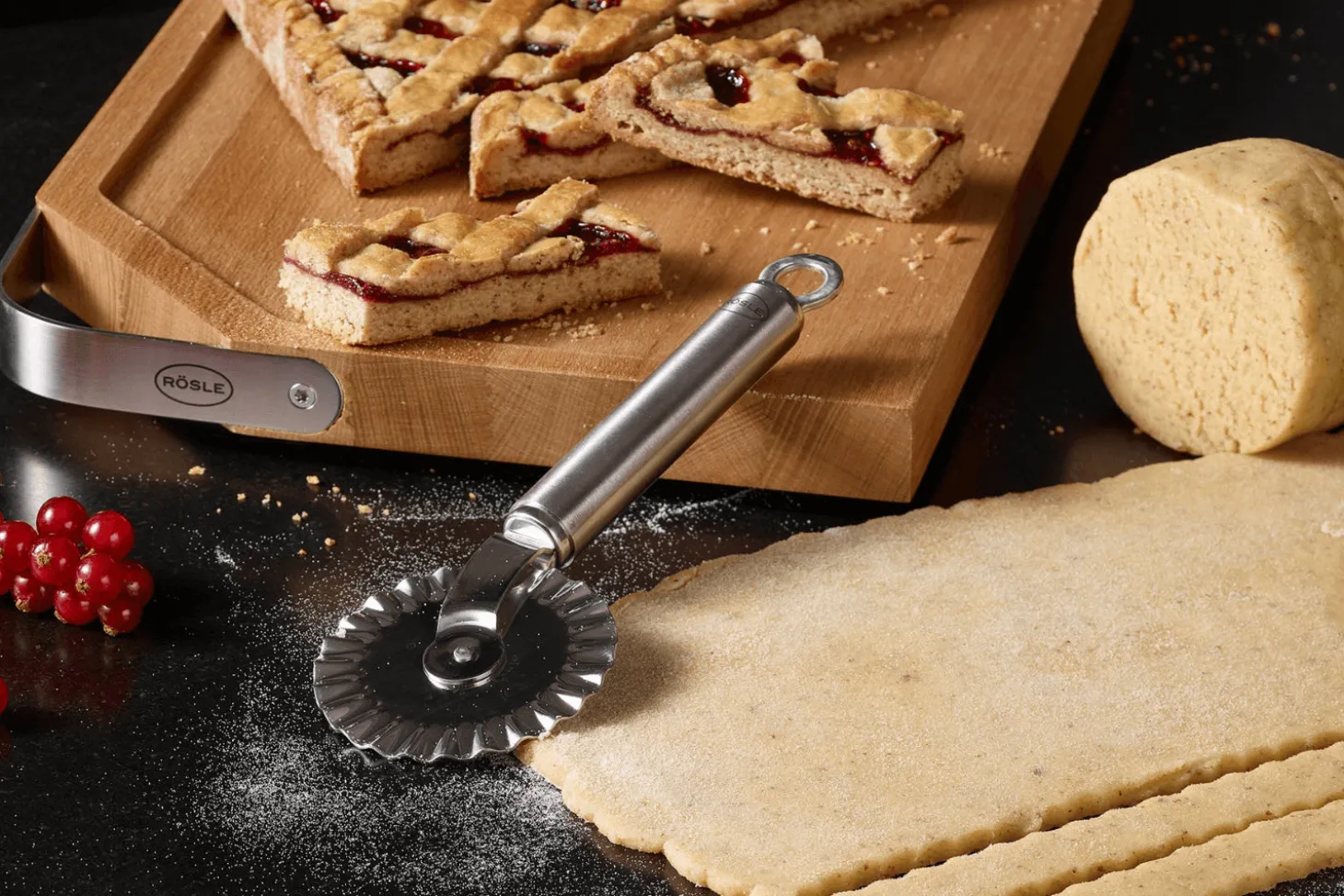 Roulette à pâte cannelée Rosle tout en inox diamètre 7cm
