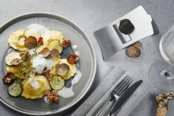 Râpe de fin gourmet Gefu Tartufolo en acier inoxydable