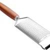 Râpe à fromage Triangle Sense inox 18/10 manche prunier