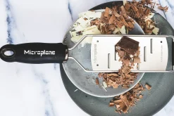 Râpe Microplane Gourmet coupe large manche noir