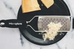 Râpe Microplane Gourmet double tranchant manche noir