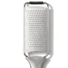 Râpe moyenne OXO Steel en acier inoxydable avec étui de protection