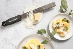 Râpe-zesteur Microplane Premium Classic Gris Orage - 20,3cm