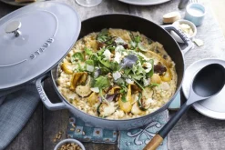 Sauteuse Staub Chistera en fonte émaillée gris graphite