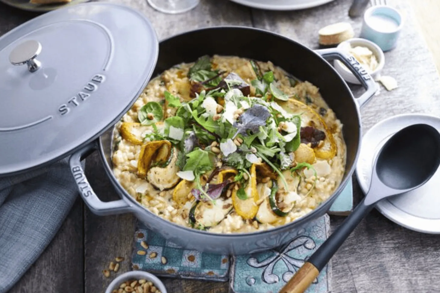 Sauteuse Staub Chistera en fonte émaillée gris graphite