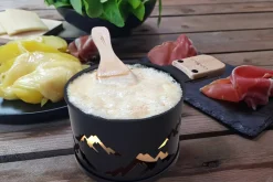 Service à raclette à la bougie Cookut Lumi pour 2 motif montagne noir - Avalanche de fromage
