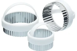 Set de 3 emporte-pièces cannelés KitchenCraft en inox avec poignées