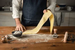 Set de 2 emporte pièces à raviolis Marcato motifs ronds et carrés