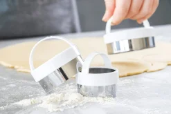 Set de 3 emporte-pièces ronds KitchenCraft en inox avec poignées