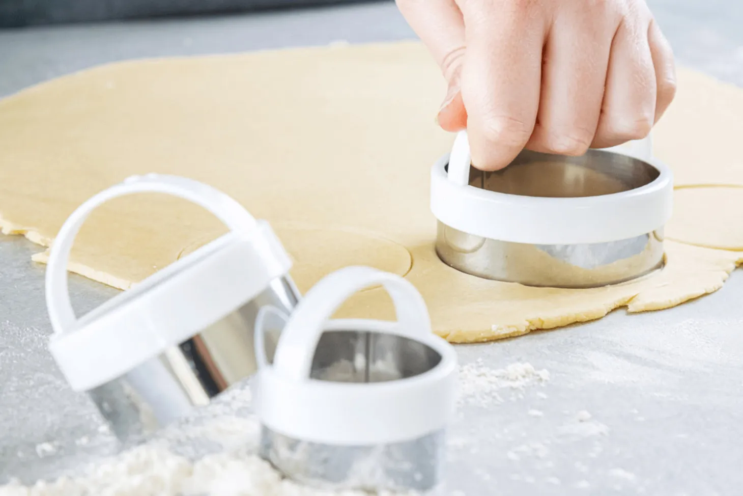 Set de 3 emporte-pièces ronds KitchenCraft en inox avec poignées