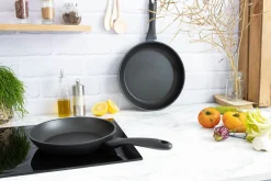 Set de 2 pôeles Cristel Cookway Collection antiadhérentes 24 et 28cm