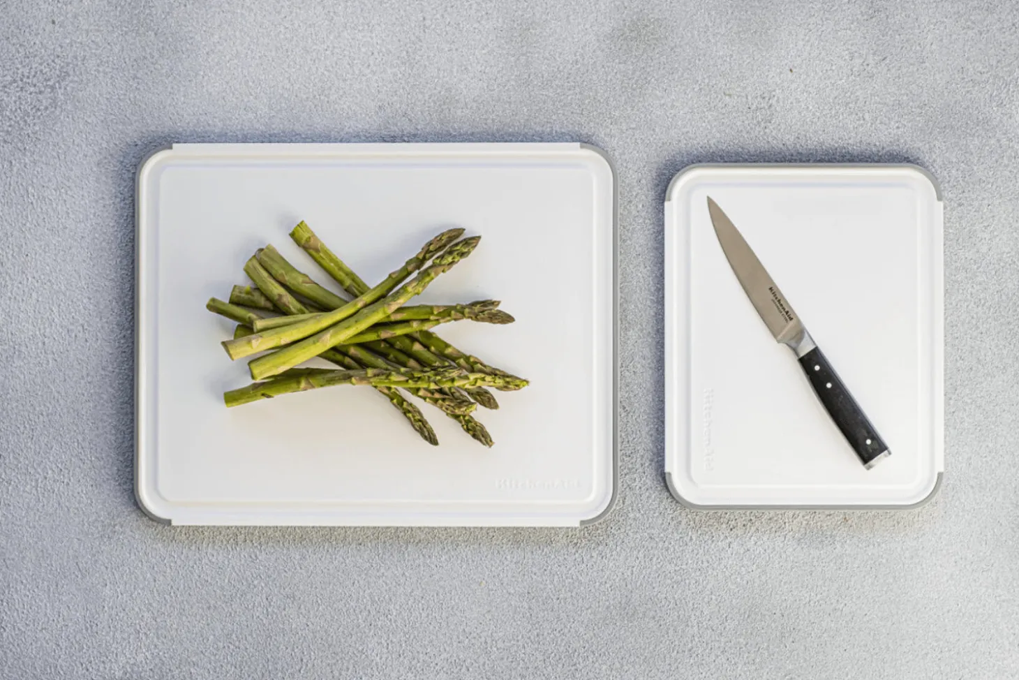 Set de 2 planches à découper anti-glisse Kitchen Aid réversibles en PP blanc
