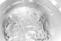 Set de 2 verres à spiritueux Alaskan Maker Topographic Mont Fuji & Denali en verre cristallin