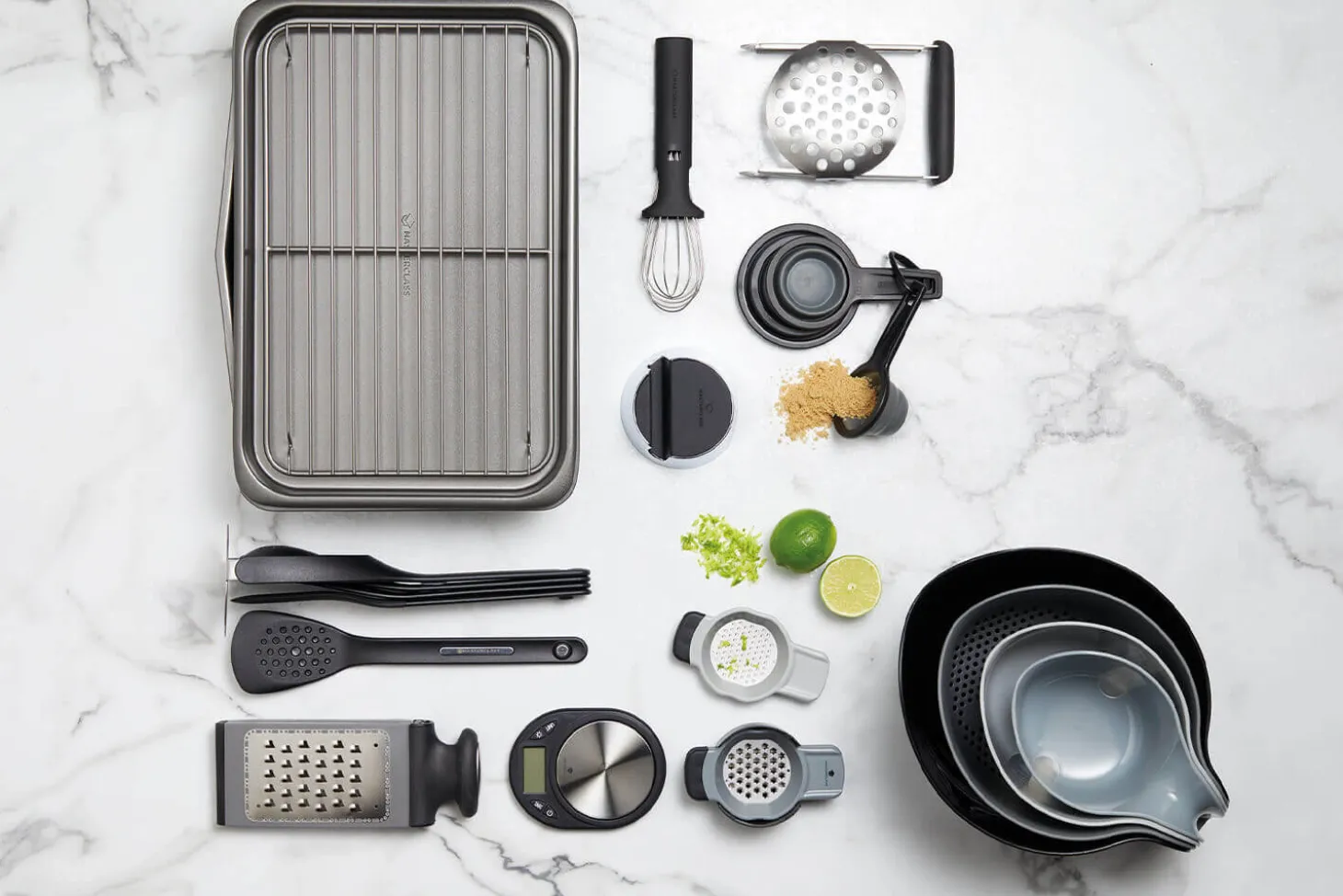 Set empilable 7 moules pâtisserie et plaques MasterClass Smartspace antiadhésifs