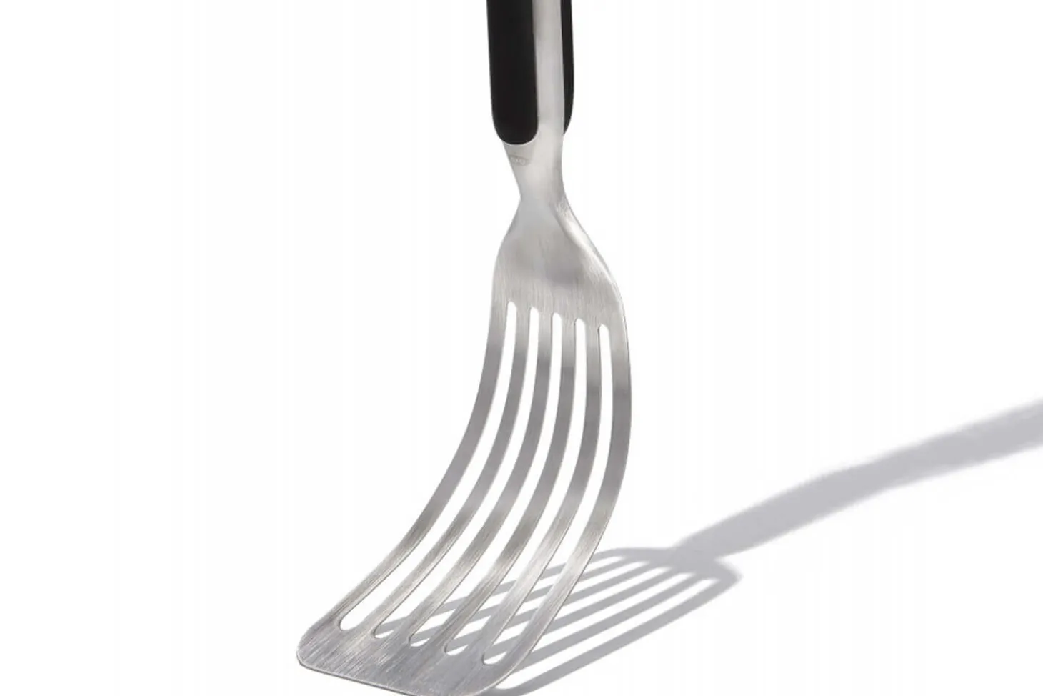 Spatule ajourée flexible OXO 37cm spéciale barbecue
