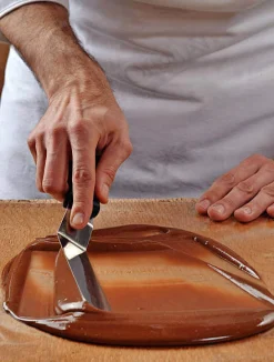 Spatule coudée professionnelle acier inox 9cm manche PP noir