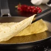 Spatule à crêpes Rösle en silicone noir et acier inoxydable