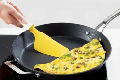 Spatule à oeuf Joseph Joseph Elevate avec reposoir intégré