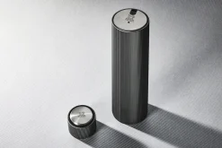Tire-bouchon électrique rechargeable Peugeot Line Reverse Carbone avec coupe-capsule