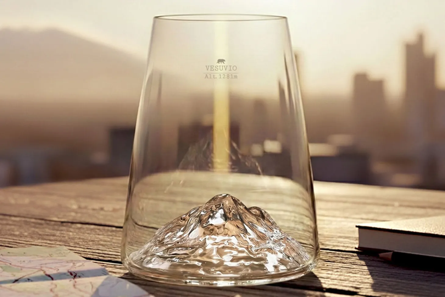 Verre à spiritueux long Alaskan Maker Topographic Vésuve en verre cristallin