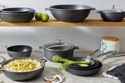 Wok en fonte d'aluminium De Buyer Choc Extreme ø32cm à 2 anses